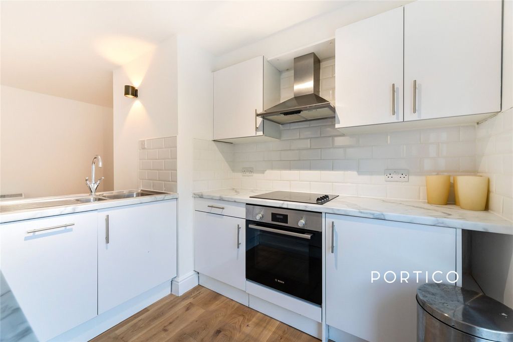 Property photo 3 of 10 Picture No. 05