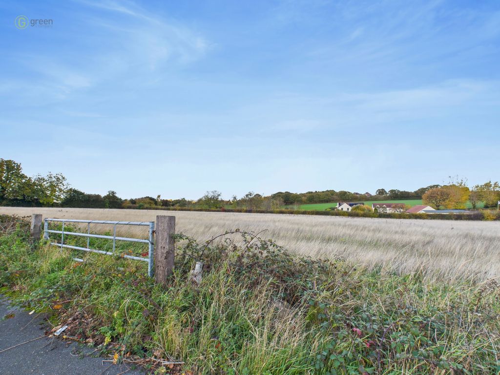 Property photo 2 of 22 Cam03830G0-Pr0236-Still019