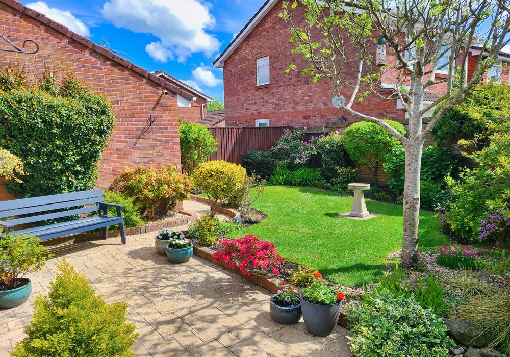 Property photo 2 of 18