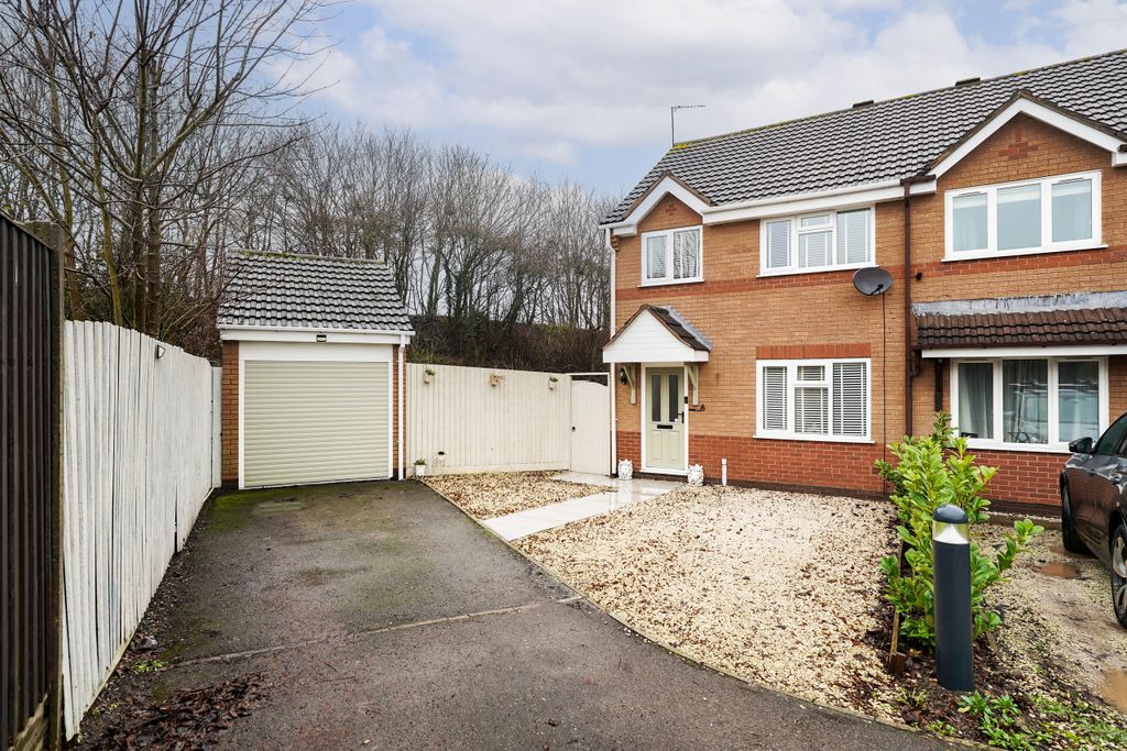 Property photo 1 of 28 Dsc04057