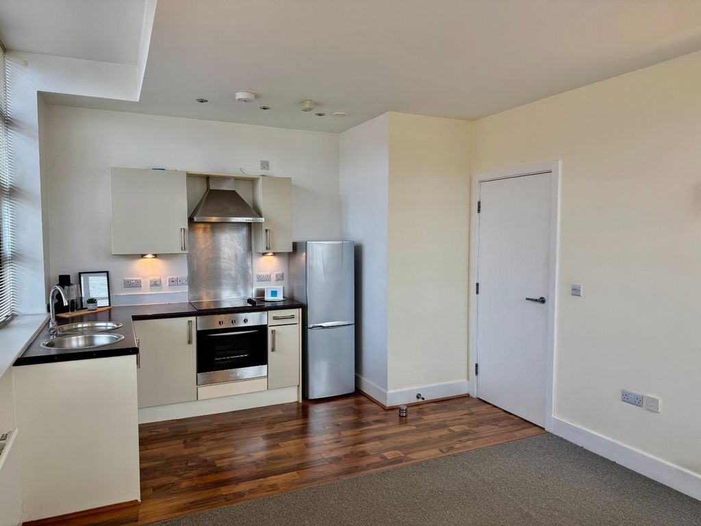 Property photo 2 of 8 Picture No. 05