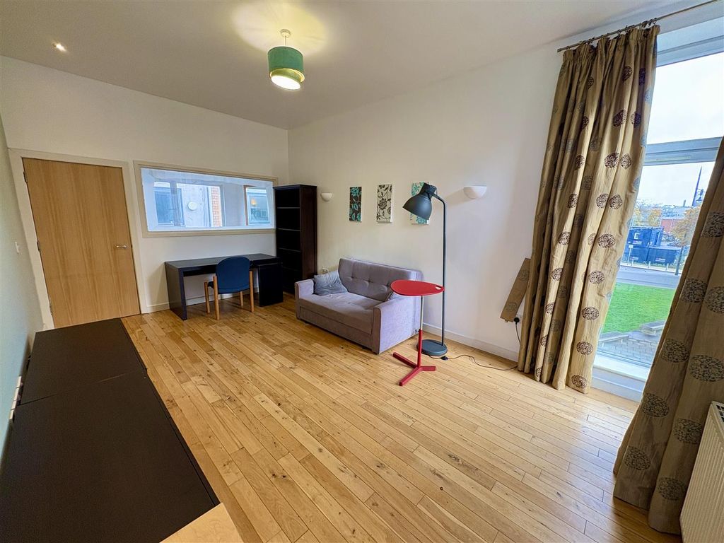 Property photo 3 of 29