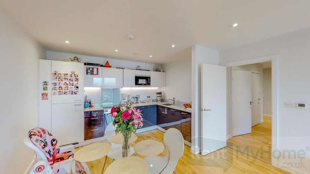 Property photo 1 of 12 8395628-Interior14-800.Jpg