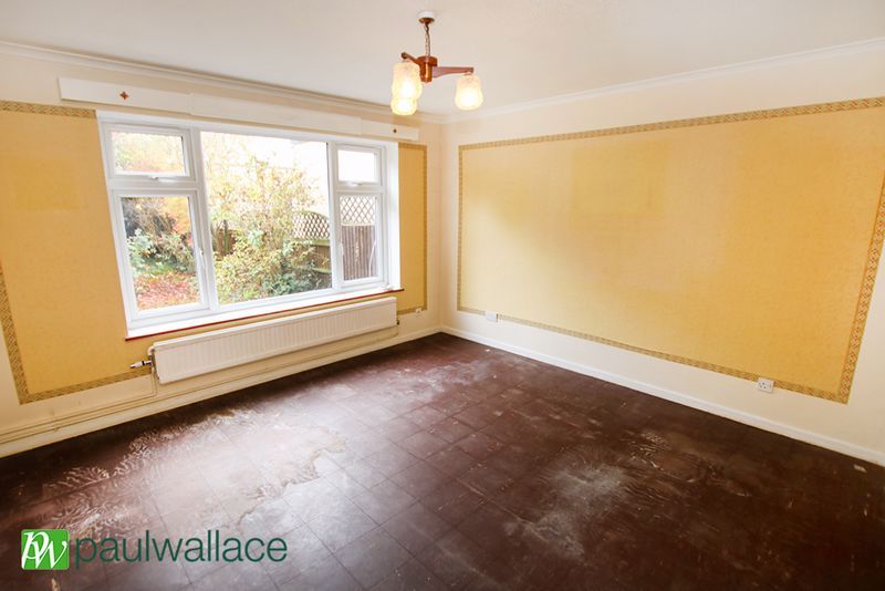 Property photo 2 of 12 Lounge