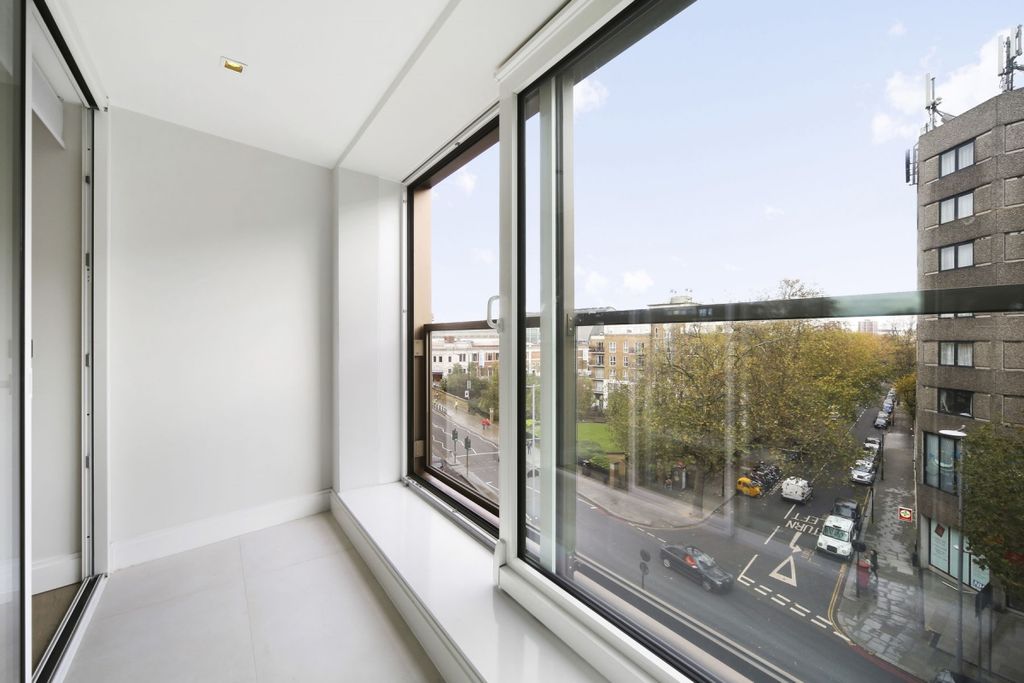 Property photo 1 of 12 Charles House