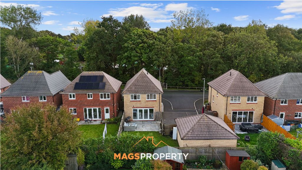 Property photo 2 of 29