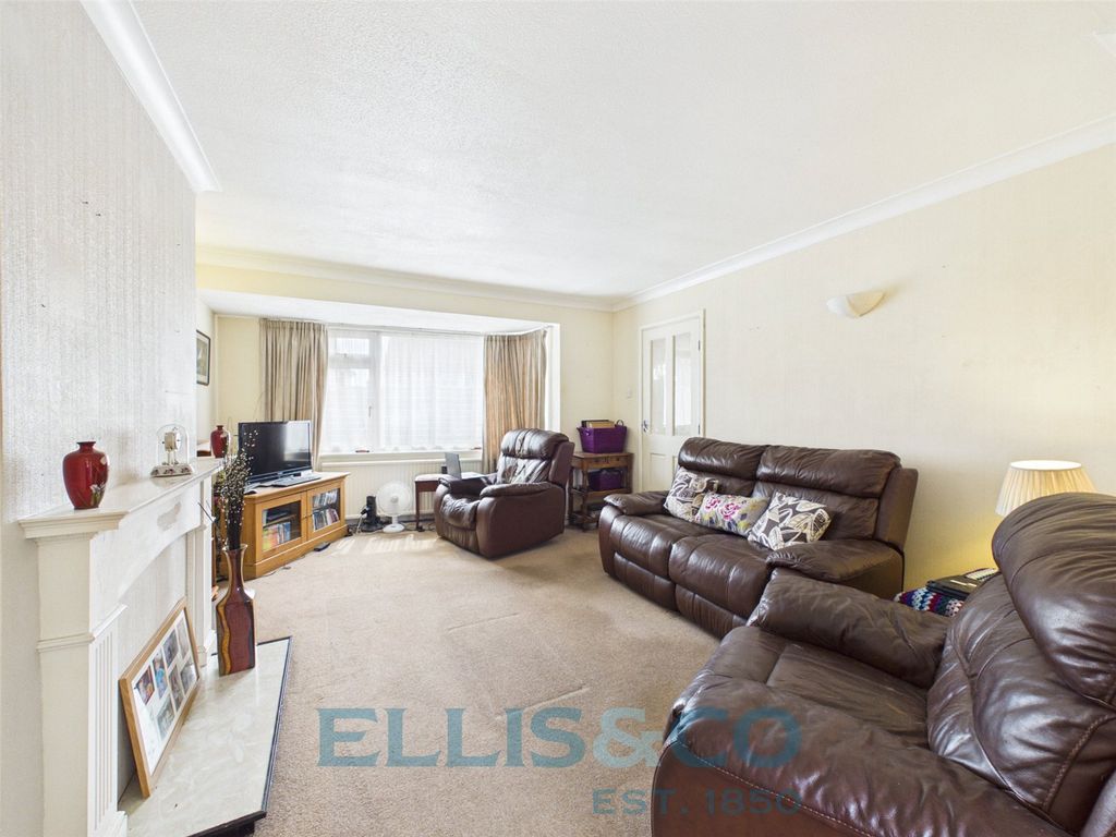Property photo 3 of 14 Picture No. 12