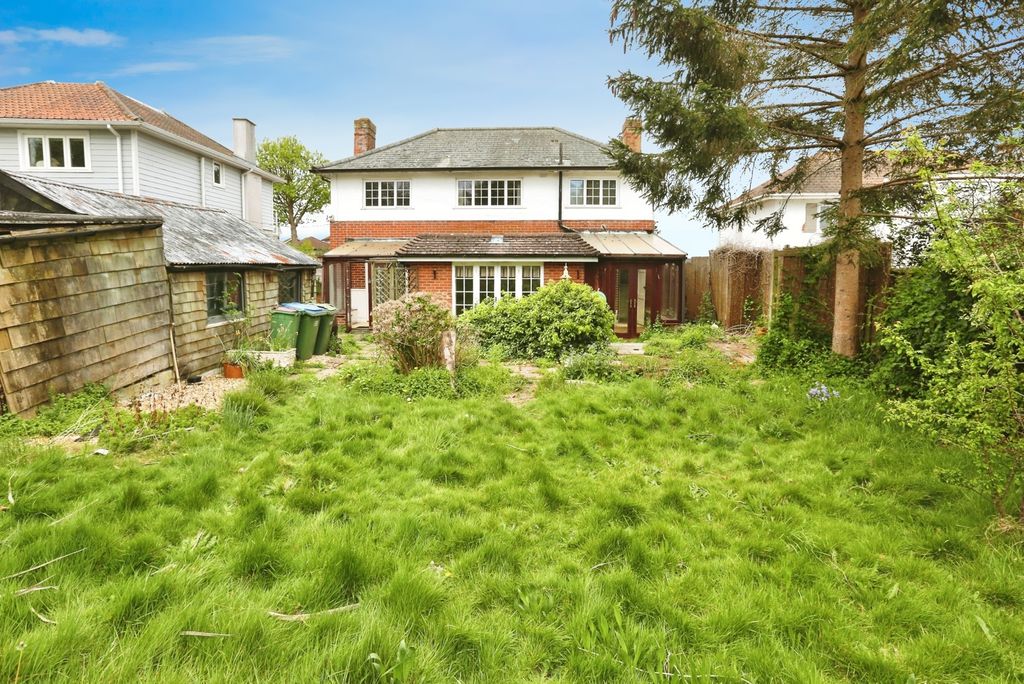 Property photo 3 of 17 Photo