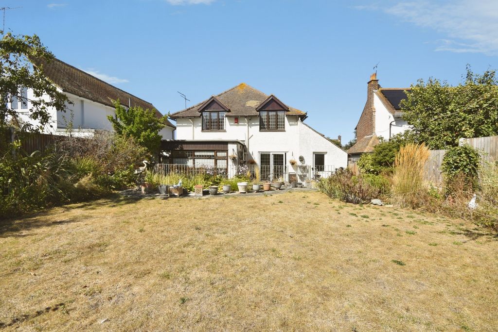 Property photo 2 of 24