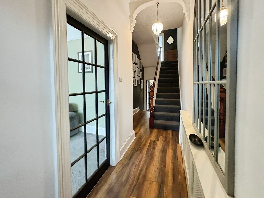 Property photo 2 of 16 Photo 13