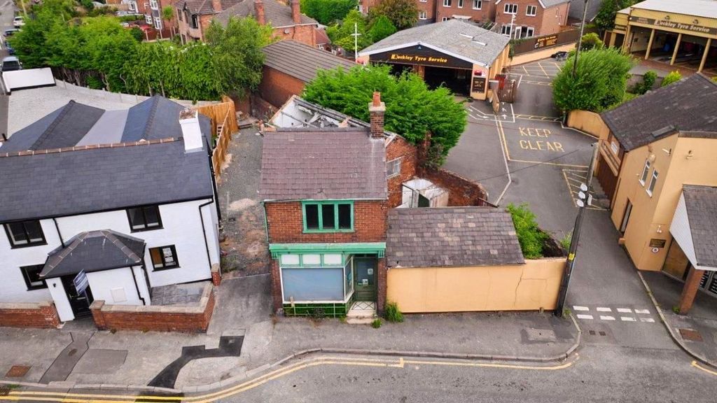 Property photo 1 of 6