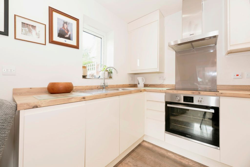 Property photo 1 of 16 Photography