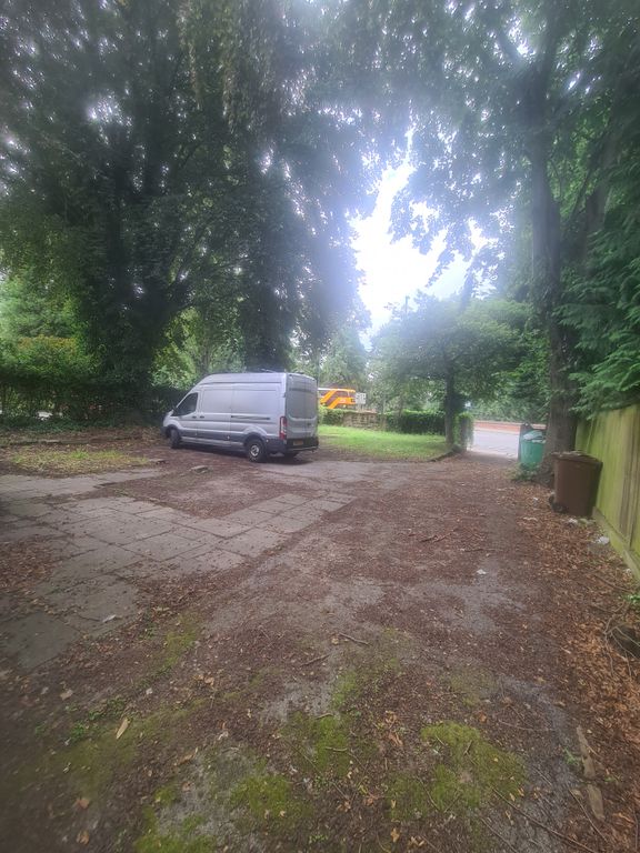 Property photo 2 of 34