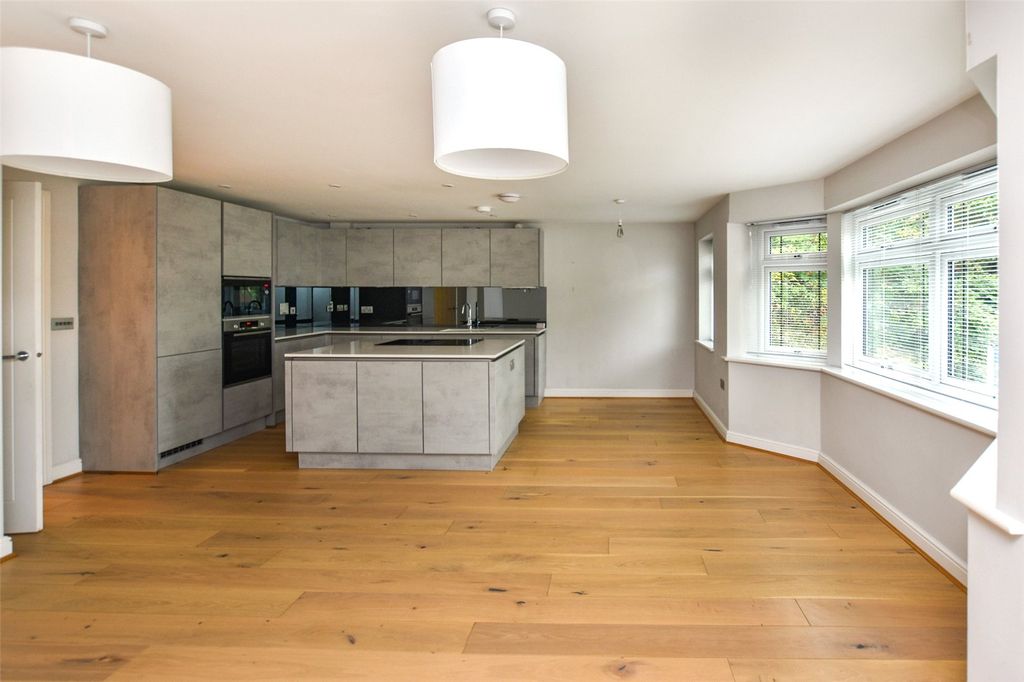 Property photo 3 of 16 Picture No. 38