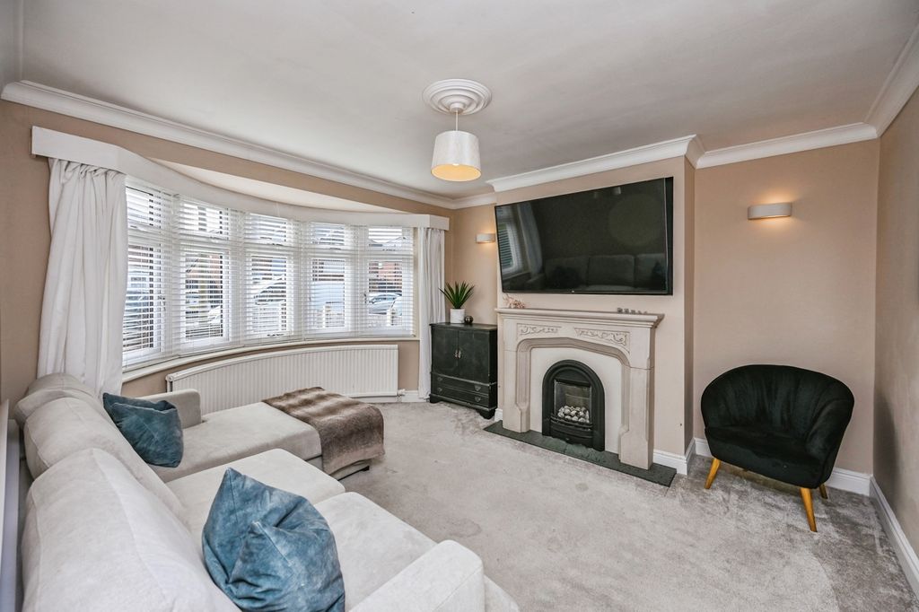 Property photo 2 of 19 Pbox-Img.Jpg