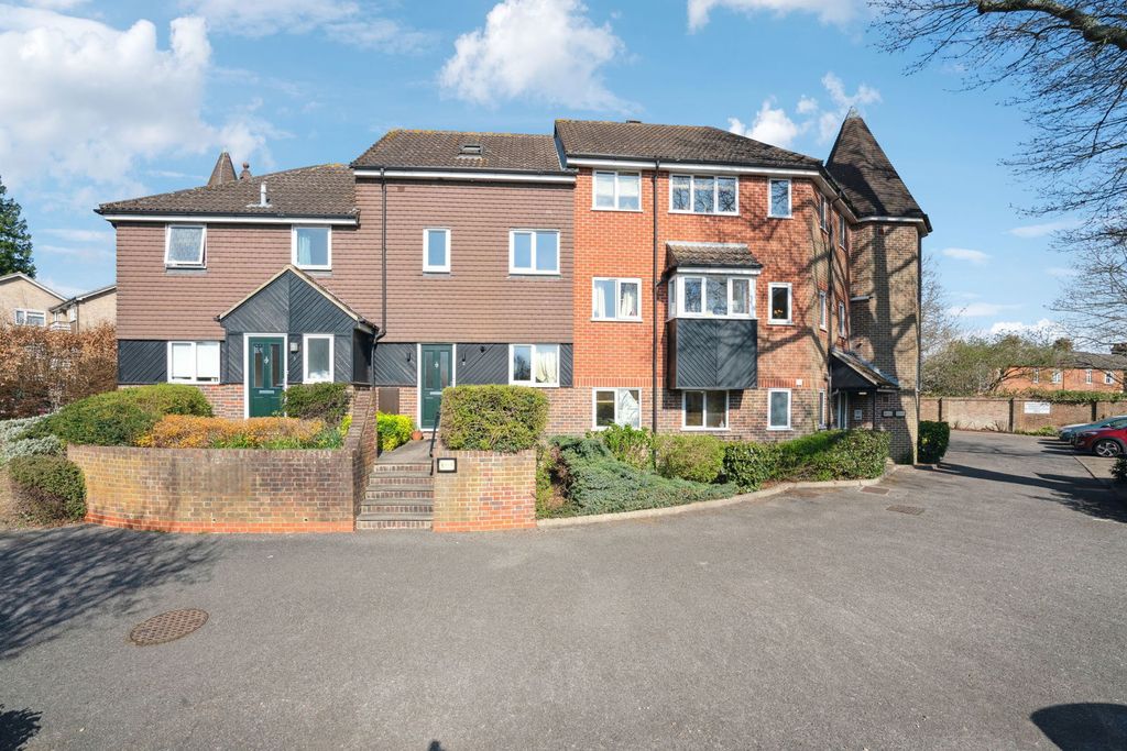 Property photo 2 of 9