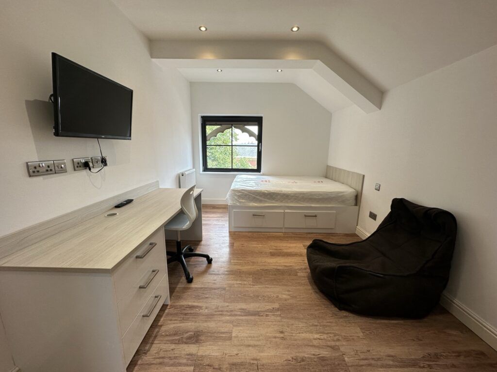 Property photo 1 of 3