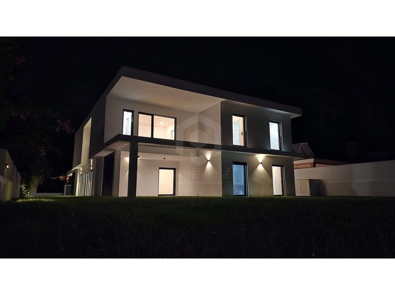 Property photo 3 of 26