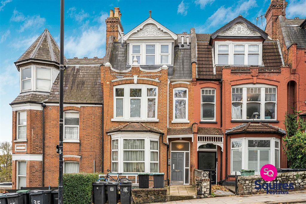 Property photo 1 of 9