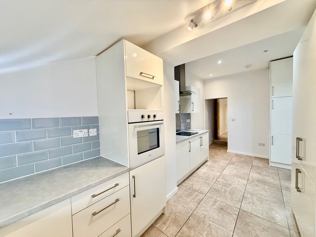 Property photo 1 of 15 Image
