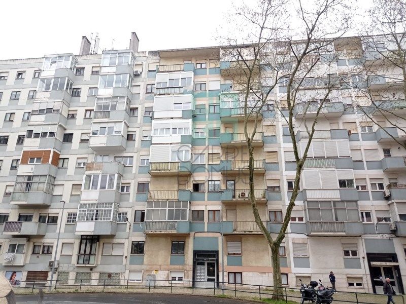 Property photo 1 of 25