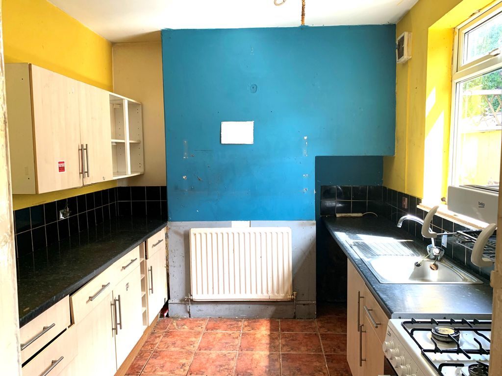Property photo 2 of 11 c3