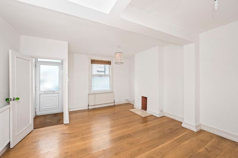 Property photo 3 of 18 Photo 14