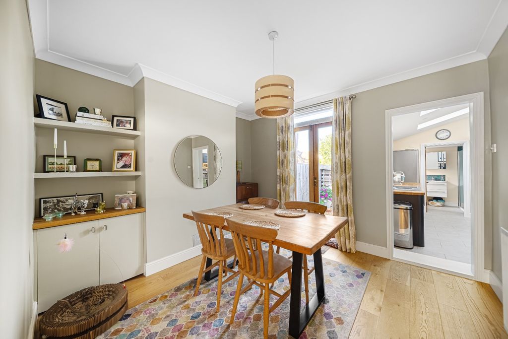 Property photo 3 of 17 5566863
