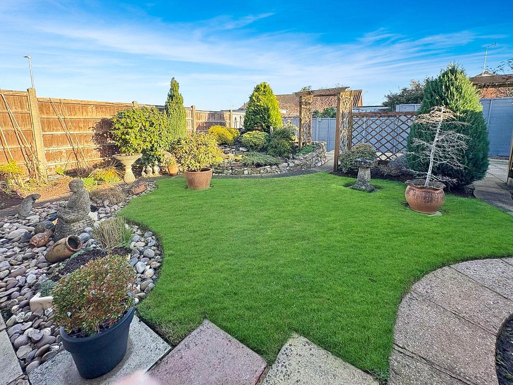 Property photo 3 of 19 Picture No. 26