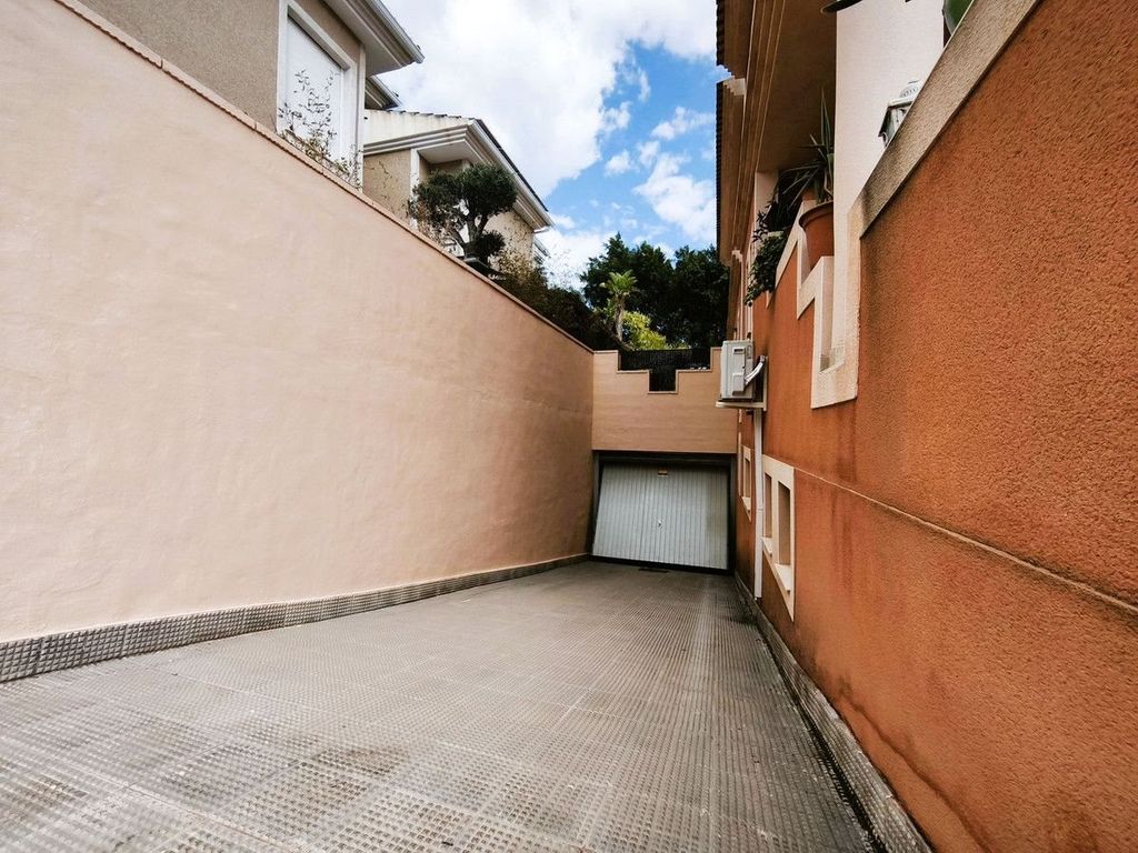 Property photo 3 of 36