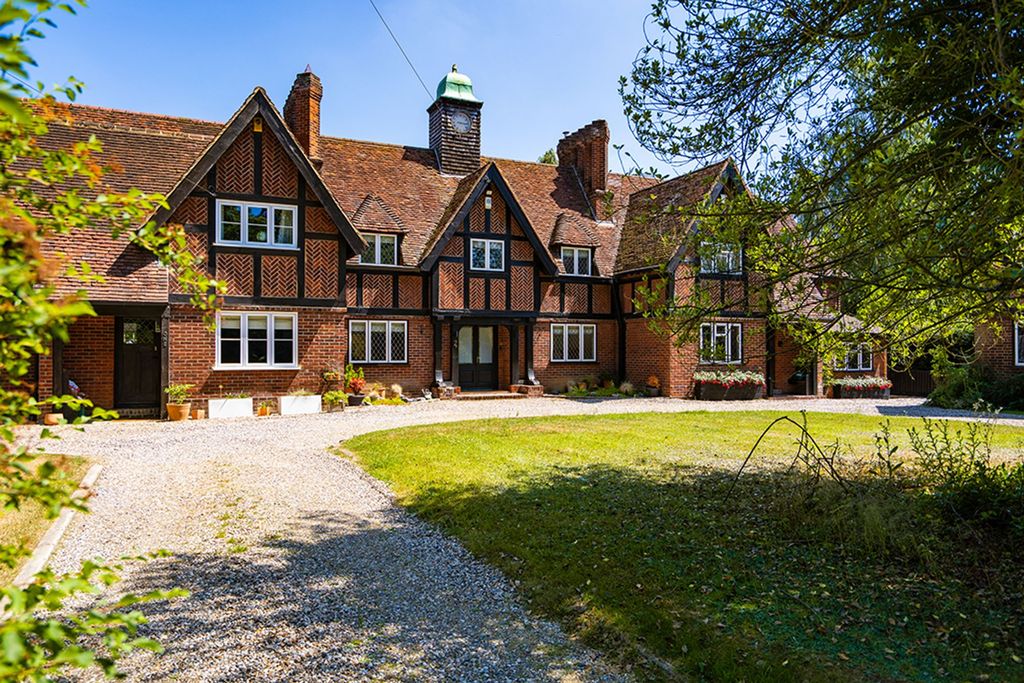 Property photo 1 of 31