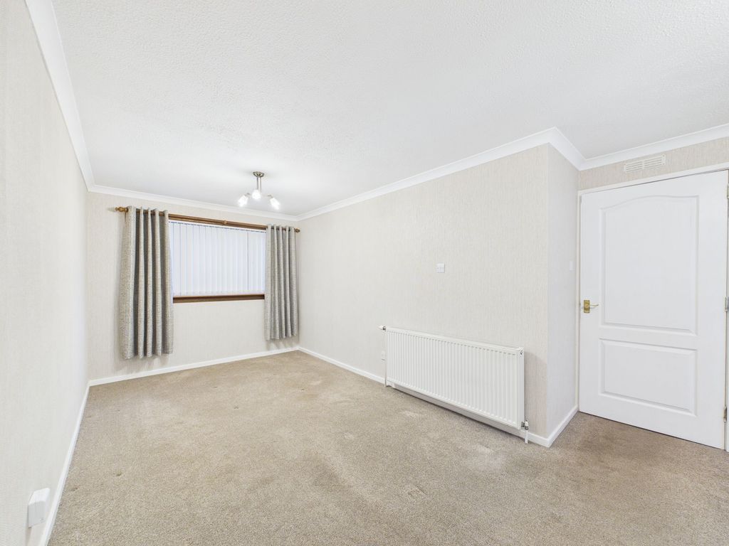 Property photo 2 of 10 Lounge