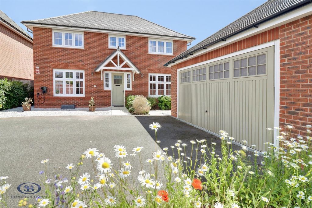Property photo 1 of 35
