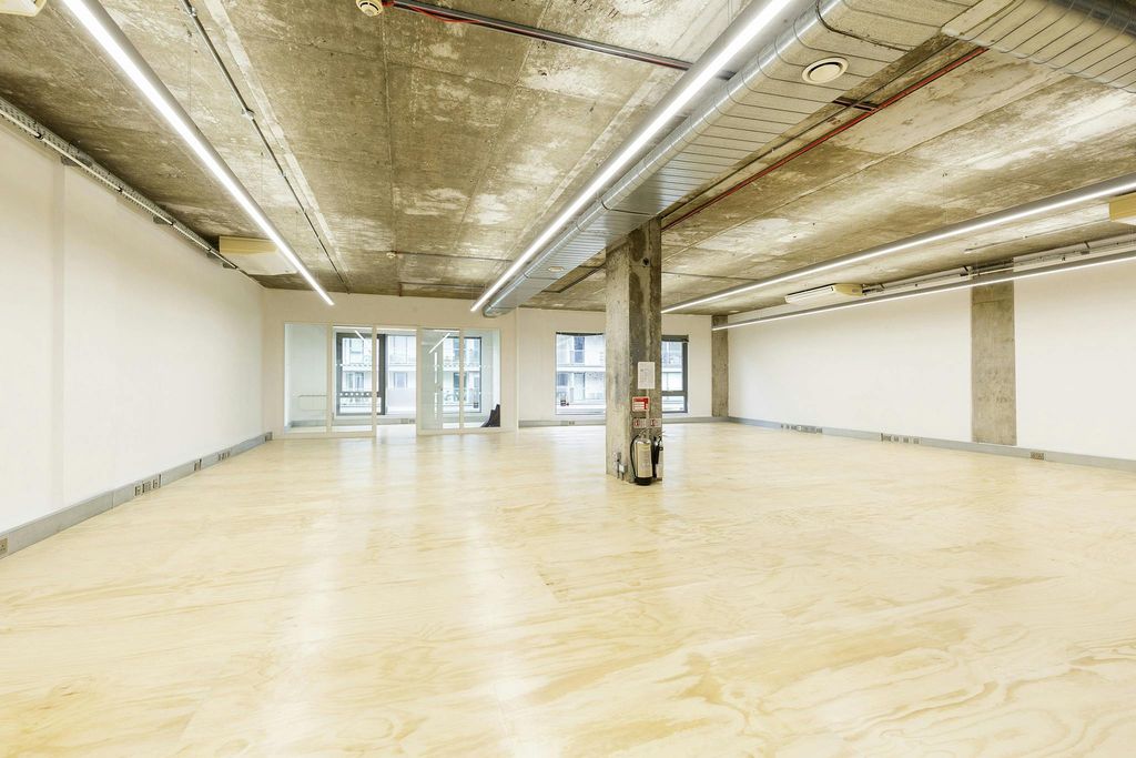 Property photo 2 of 6 First Floor  810 Orsman Road 3.Jpg