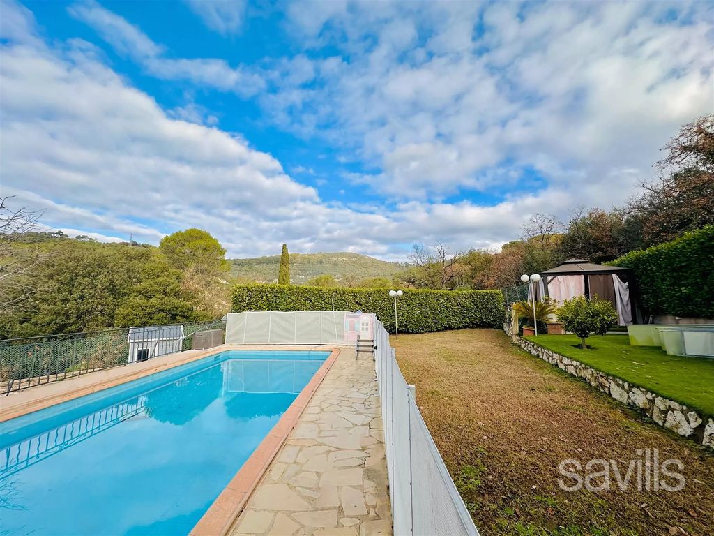 Property photo 1 of 15 Charming House Combining Character And Comfort