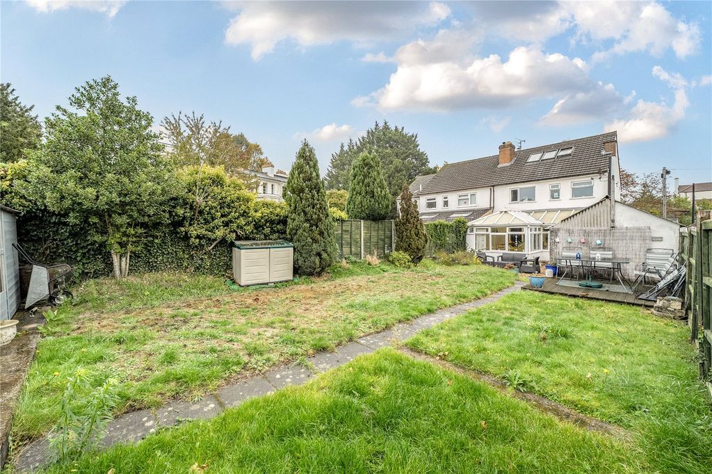 Property photo 2 of 21 Picture No. 16