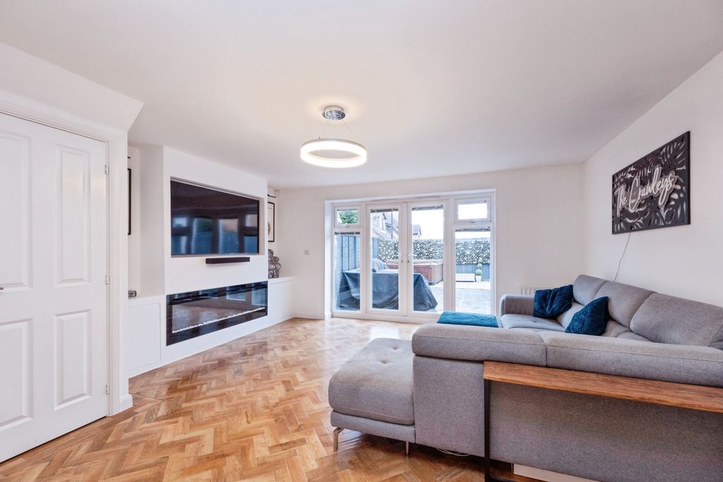 Property photo 2 of 20 Living Area