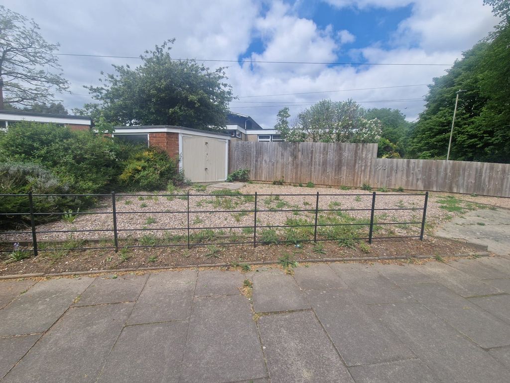 Property photo 1 of 5