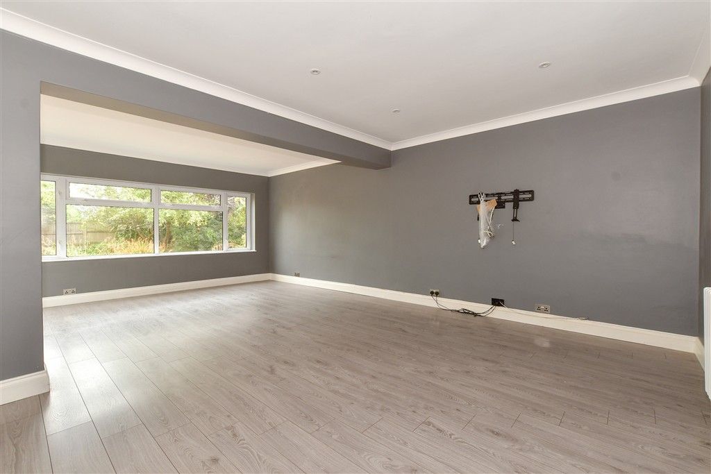 Property photo 2 of 16 Lounge/Dining Room