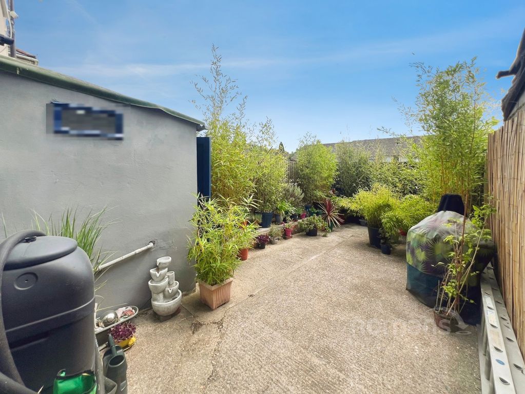 Property photo 2 of 15 Pbox-Img.Jpg