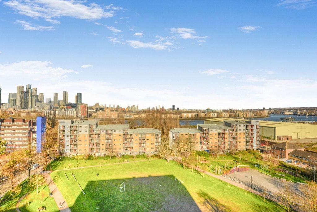 Property photo 3 of 4