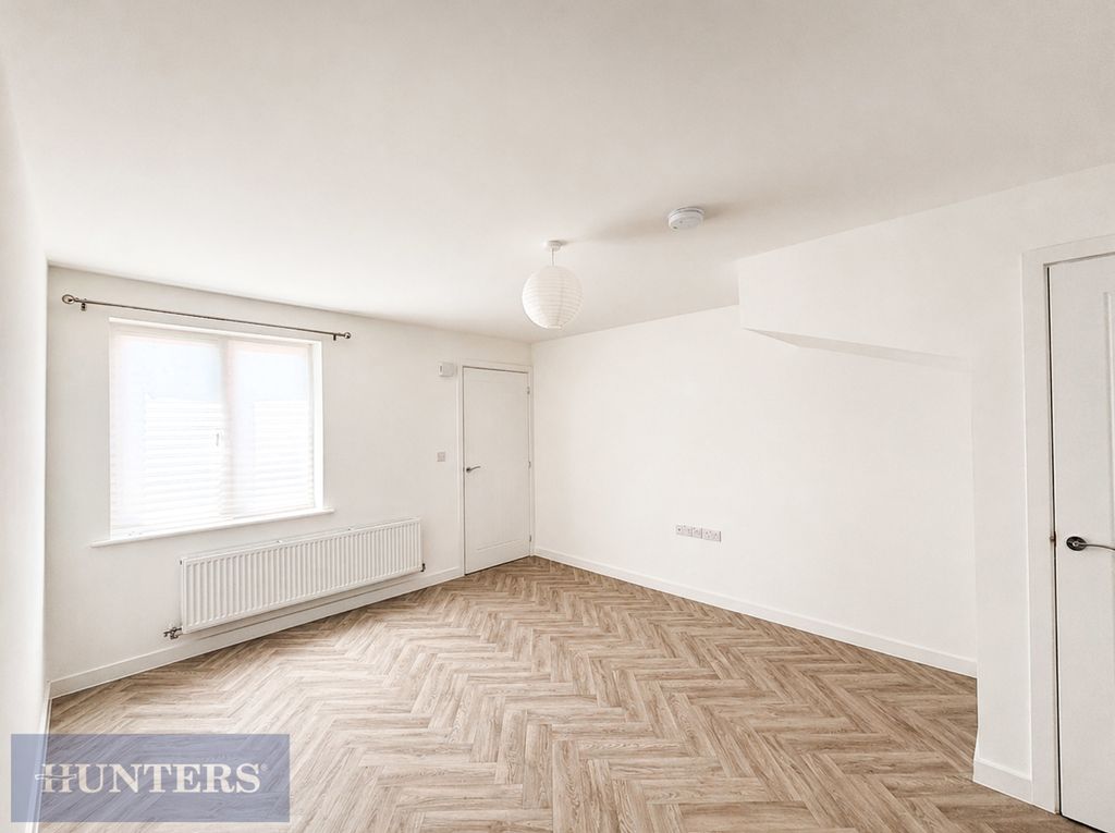Property photo 3 of 15 Pbox-Img.Jpg