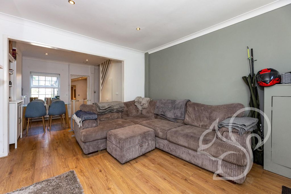 Property photo 3 of 12 Img_1445.Jpg