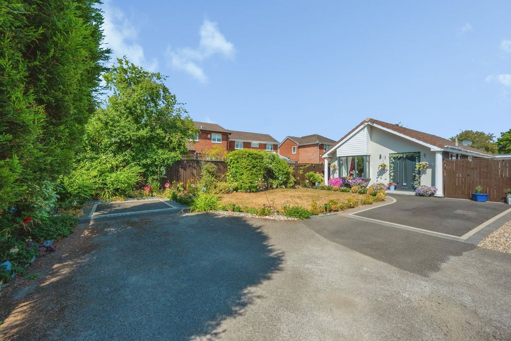 Property photo 1 of 22 Pbox-Img.Jpg