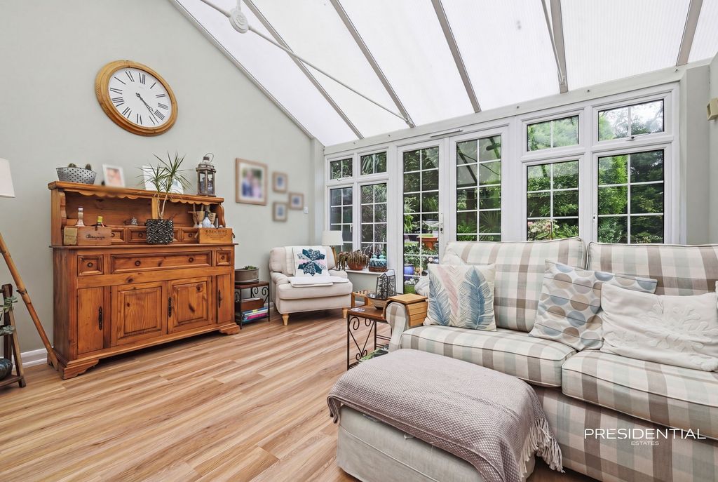 Property photo 3 of 38