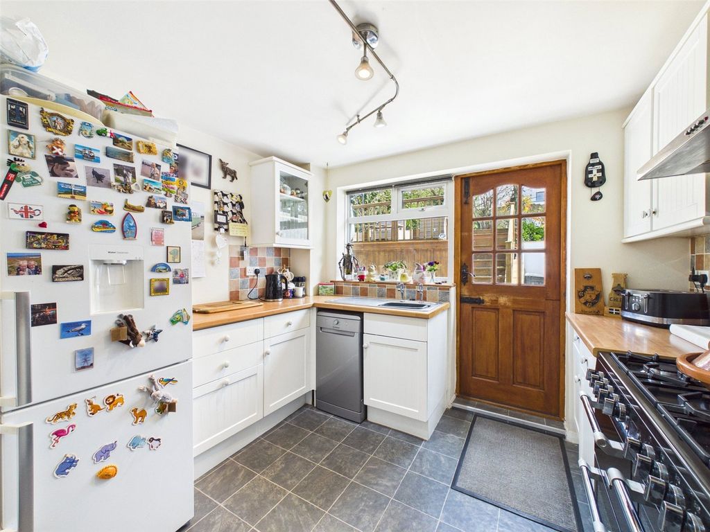 Property photo 3 of 11 Picture No. 22