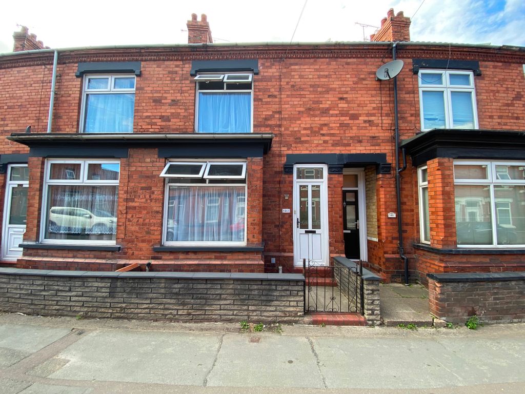 Property photo 1 of 12