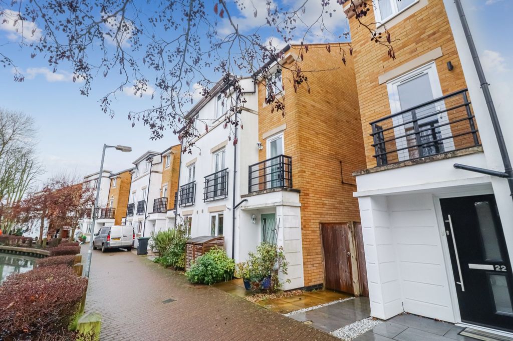 Property photo 3 of 30