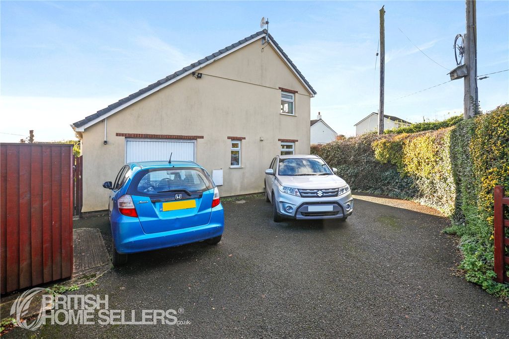 Property photo 2 of 15 Picture No. 08