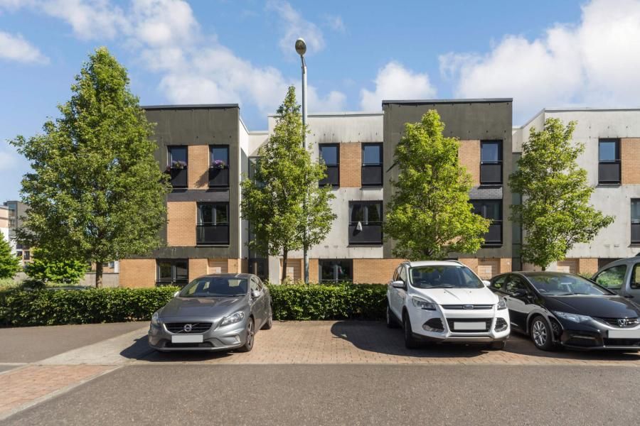 Property photo 1 of 11